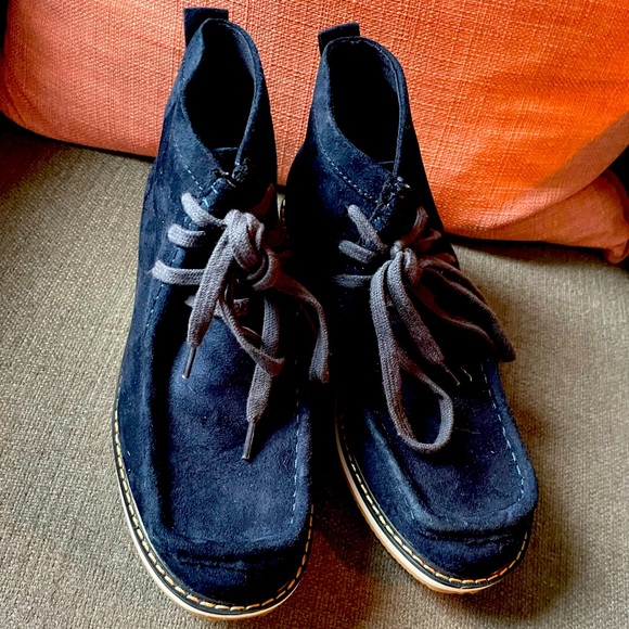 Boys blue faux suede lace up booties size 4 - Picture 1 of 3